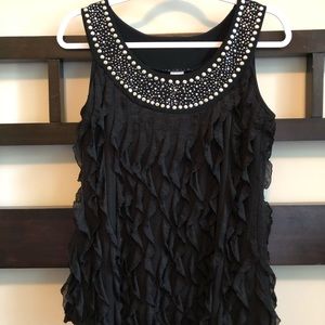 Versatile Top w Scoop Neck and Ruffles